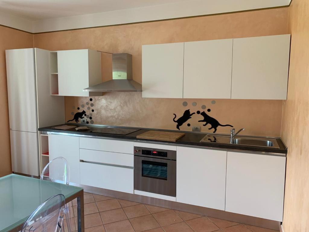 Casa Vacanze Al Capriano Appartamento Lampone Cantello Exterior photo