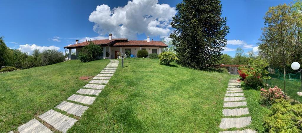 Casa Vacanze Al Capriano Appartamento Lampone Cantello Exterior photo