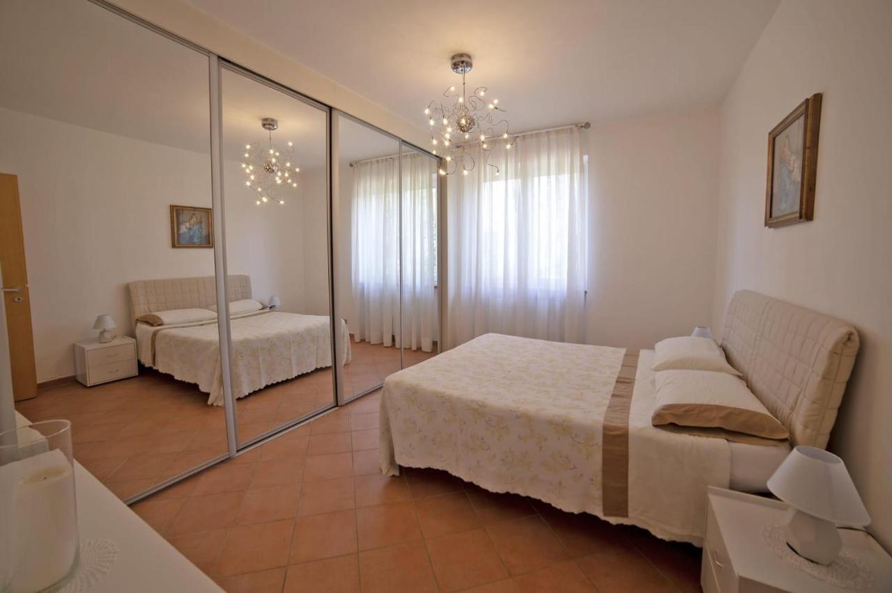 Casa Vacanze Al Capriano Appartamento Lampone Cantello Exterior photo