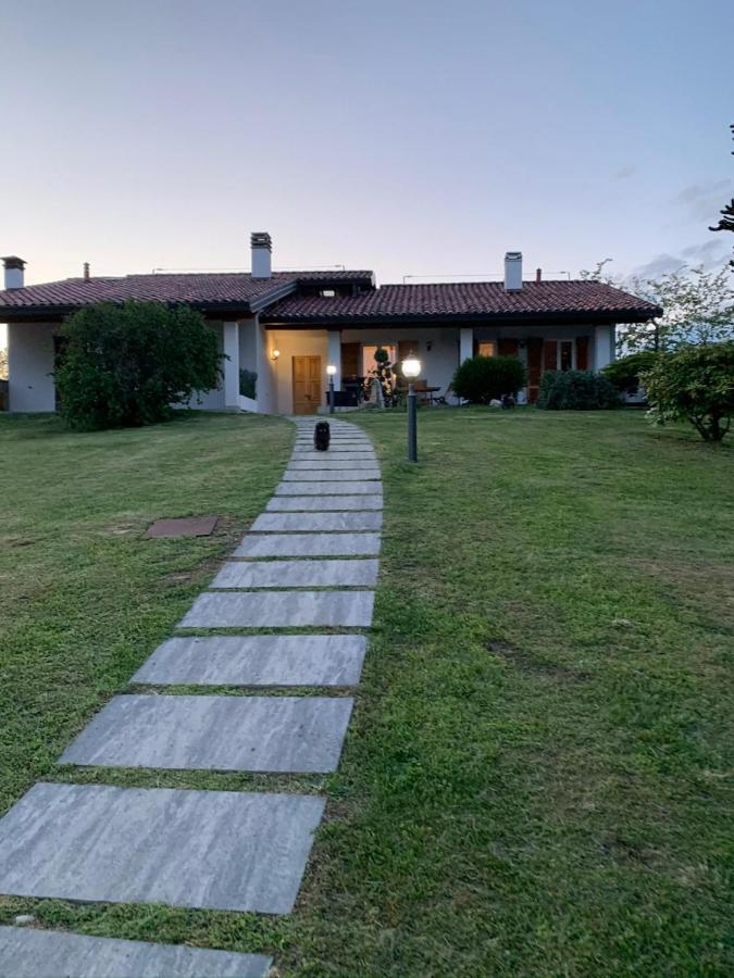 Casa Vacanze Al Capriano Appartamento Lampone Cantello Exterior photo