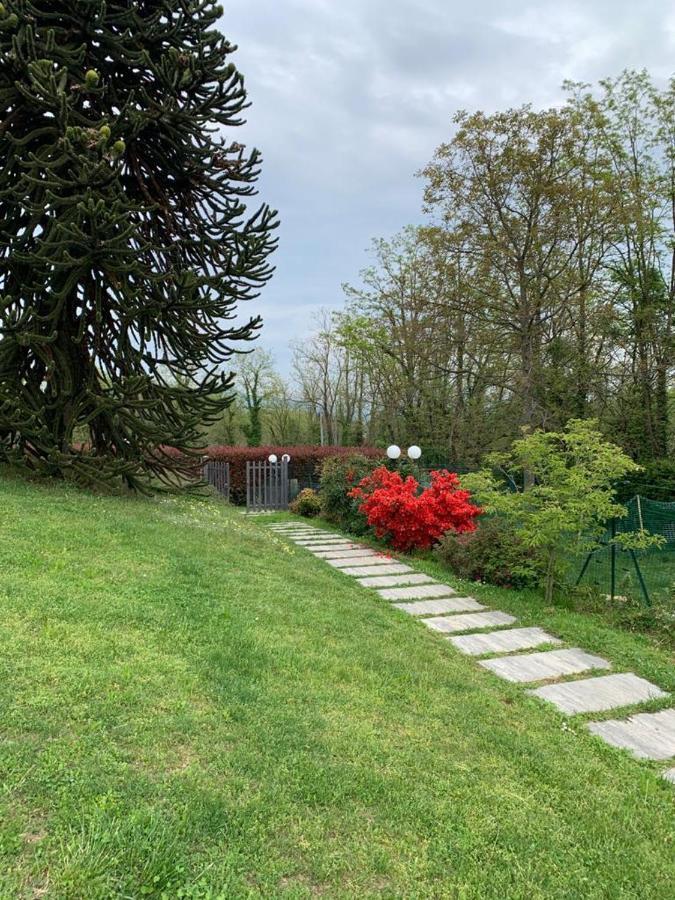 Casa Vacanze Al Capriano Appartamento Lampone Cantello Exterior photo